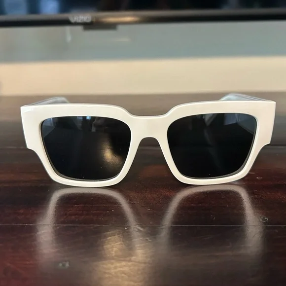 Dolce & Gabbana White Sunglasses - Picture 3 of 6